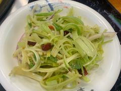 -边江铁锅炖鱼(振八街店)