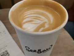 拿铁-Seesaw Coffee(上海国金中心店)