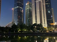 -陆家嘴中心绿地