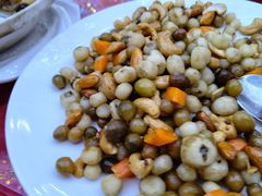 益智珍珠马蹄炒腰果-长江国际酒店-中餐厅