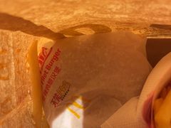-麦当劳(上海虹桥站30B检票口楼上)