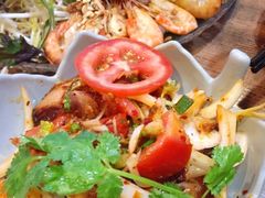 -大头虾越式风味餐厅(光明广场店)