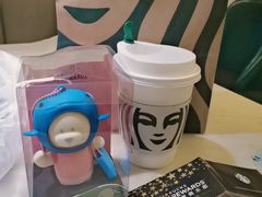 -星巴克臻选(莘庄仲盛店)