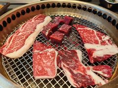 -铭牛烧肉·和牛海鲜自助(高新月牙湖店)