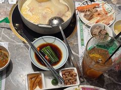 -禄婶鸡煲·打边炉