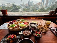 -包整·丝娃娃(一览甲秀楼风景店)