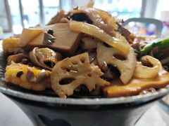 -天天向上素食餐厅(五台山店)