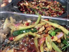 -大湾金牌万州烤鱼(沙河店)