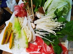 -龙聚德北京烤鸭(沙坪坝华宇A馆店)