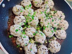 小小生煎包-松沪名灶·豆浆鱼头·新上海菜(飞航吾悦广场店)