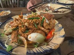 -Cuc Gach Quan Restaurant