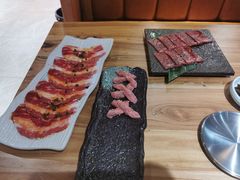 -汉城烤肉·黑金冠(华山路店)