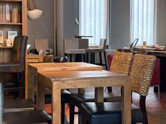 -房角石咖啡与书(吉大南校店)