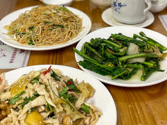 炒红脚芥蓝-正宗普宁豆干坊·洪记砂锅粥(红领巾路店)