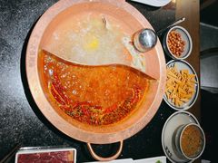 -山城鼎重庆老火锅(西安钟楼店)