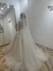 -予白婚纱礼服馆