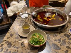 -肖肖酸萝卜鱼火锅(总店)