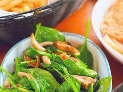 -植物园哈利亚餐厅