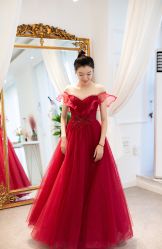 -洋洋婚纱品牌集合店