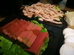 鸭血鸭肠-伊人锅·魔石泡泡鱼