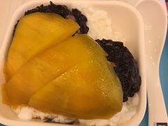 芒果白雪黑糯米-满记甜品(巴黎春天宝山店)