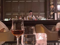 -LONG BAR 廊吧(外滩华尔道夫酒店)