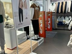 -New Balance(王府井奥莱·香江小镇店)