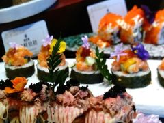 -雍容荟帝王蟹活龙虾展台自助(IFS黑金店)