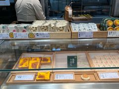 面包甜点陈列柜-泸溪河桃酥(欧尚店)