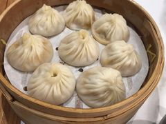 蟹粉小笼-馋三尺蟹粉小笼(人民广场店)