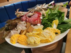 -樾餐厅泰式海鲜火锅(民歌湖店)