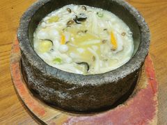 石锅小煮鲜杂菌-敏珠拉姆藏餐·南京厨房(富春江东街店)