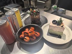 -W COLLECTIVE  DESSERT SHOP
