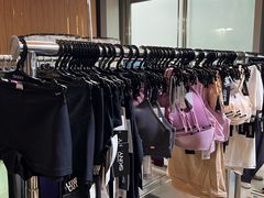 -广州周大福金融中心