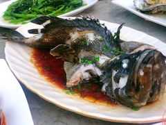 -四川小胡子海鲜(丁村万人海鲜广场店)