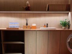 -桔子酒店(上海西藏北路地铁站店)