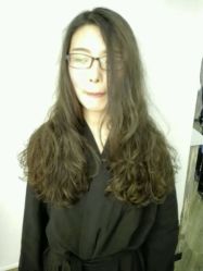 -一東造型烫发染发