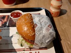 -The Habit Burger Grill 哈比特汉堡(复兴soho店)