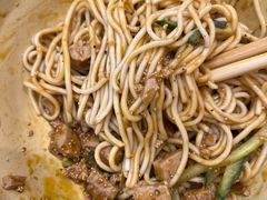 鱼籽热干面-鹤江桥·红油牛肉粉(SKP店)