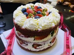 招牌红丝绒草莓裸蛋糕-艾加柒克蛋糕茶歇甜品台(春熙路店)