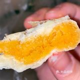 🎃吃了个有牛肉馅的南瓜酥～