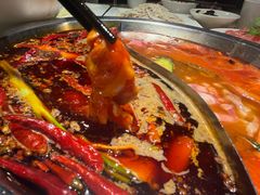 -茅草房·河畔园林火锅