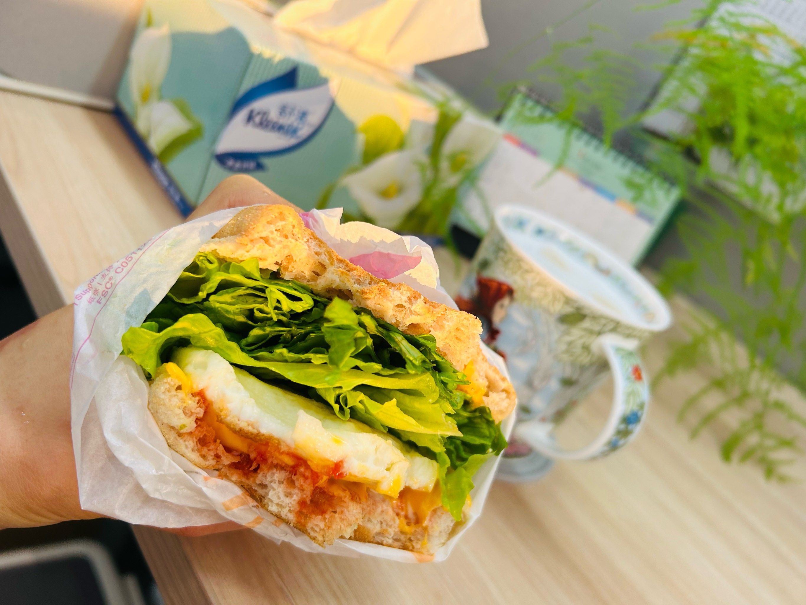 最近在办公室吃的早饭午饭,早餐麦满分自己