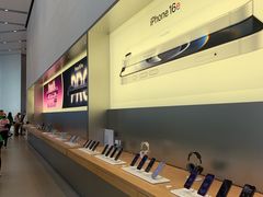 -Apple零售店(华贸购物中心店)