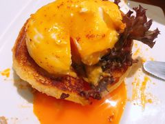 烟熏三文鱼班尼迪蛋-BE BRIGHT KITCHEN(正佳广场店)