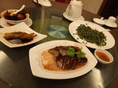 -天鲜阁·海鲜粤菜·33年老字号(石槎白云站店)