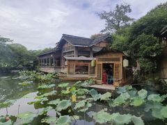 -绿茶餐厅(龙井船宴· 品牌总店)