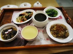 -喜喜·全套房月子会所(罗宾森广场店)