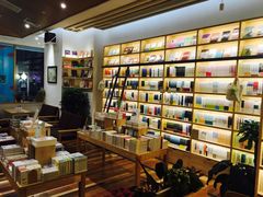 -猫的天空之城概念书店(印象城购物中心店)