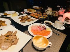 -唐拉雅秀酒店-西锦汇空中BBQ·思创餐厅